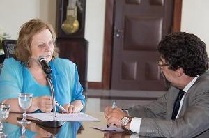 A Presidente Leila Mariano com o Reitor da UERJ Ricardo Vieiralves de Castro (Foto: Alexandre Moreira)