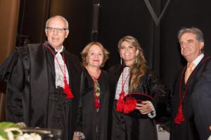 Entre os desembargadores Odete Knaack e Mauro Dickstein, que a conduziram ao plenário, Marianna Fux recebeu as boas-vindas do presidente do TJRJ, desembargador Luiz Fernando (foto: Brunno Dantas/TJRJ)