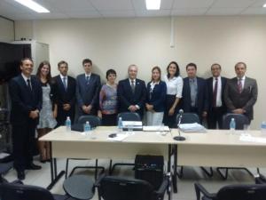 Juiz Heitor Campinho, Isabelle Cruz (conselheira da OAB), Humberto Nobre (presidente OAB-Campos), juiz Aroldo Gonçalves Pereira Júnior, desembargadora Ana Maria Pereira, desembargador Ricardo Cardozo, juíza Adriana Ramos de Mello, juíza Simone Lopes da Costa, juiz Ralph Manhães, Filipe Estefan (OAB-Campos) e Gilberto Alvarenga (conselheiro OAB-Campos)