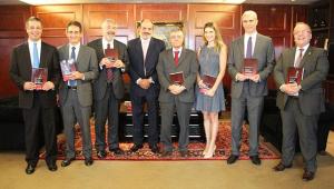 Na foto, os desembargadores Mauro Pereira Martins, Gilberto Clóvis Farias Matos, Gabriel Zefiro, Luciano Saboia Rinaldi, Milton Fernandes, Flávia Romano de Rezende,  Wagner Cinelli e Ricardo Rodrigues Cardozo