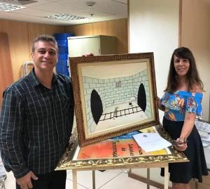 O diretor do Centro de Estudos e Pesquisa, responsável pelo Museu, Anderson Sanchez, agradeceu a doação à diretora da DPMA da VEP, Adriana De Luca.